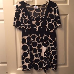 🤰Planet Motherhood Maternity SS Tie Back Top